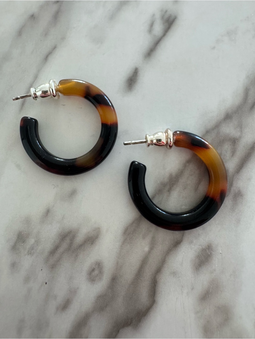 Tortoise shell acetate hoop studs